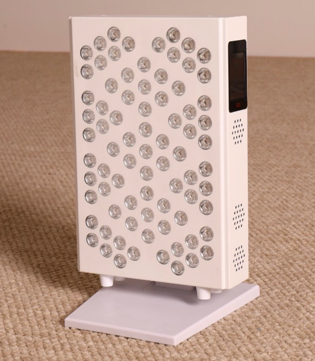 MATRILUX Dispositivo avanzato di fotobiomodulazione a matrice di LED. Matrilux è dotata di schermo “smart touch” a colori con sei programmi PBM preimpostati e pronti all’avvio.
